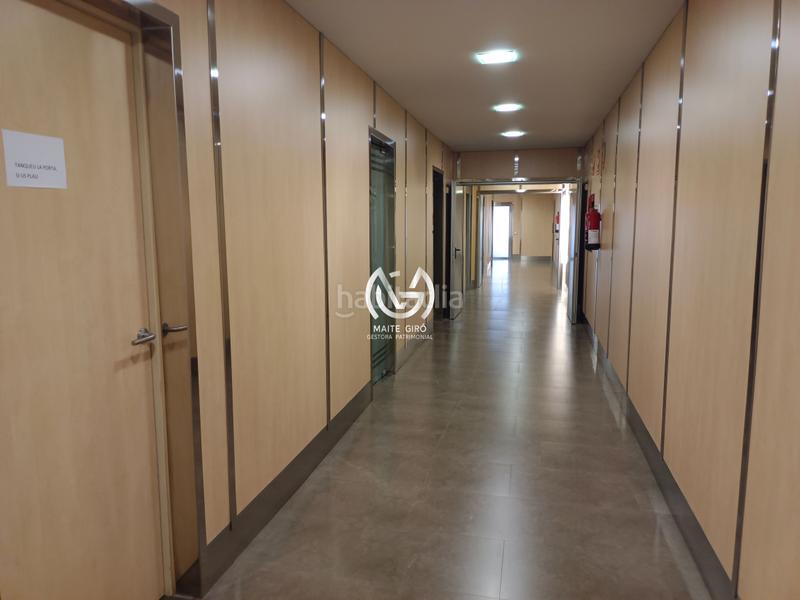 Foto 49afaa01-e13d-4840-bf54-2f592489de1b. Bureau dans Magraners Lleida