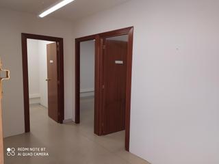 Lloguer Oficina  Plaça ricard vinyes. Oficina bonaire