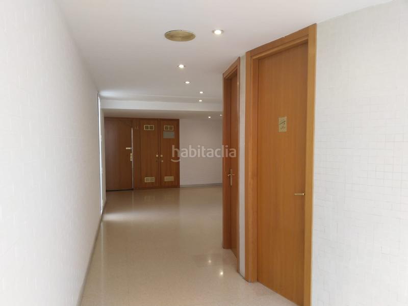 Foto c6a63ab9-b48e-4fed-988c-f42376fe3379. Location bureau dans Instituts-Universitat Lleida