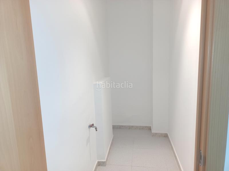 Foto 2c6299f2-f794-47ce-90ae-901080c0d16d. Locale commerciale con riscaldamento in Instituts-Universitat Lleida