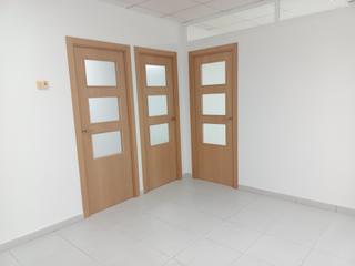 Geschäftsraum in Instituts-Universitat. Local antoni bergós i massó