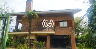 Chalet in Alpicat. Chalet con 7 habitaciones amueblado con parking, calefacción y v