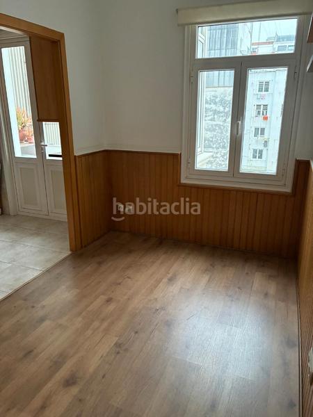 Foto e7d7f553-0a40-4a12-8841-bf01aa24ff0c. Piso  en calle fernando macías en San Pablo - Juan Flórez Coruña (A)