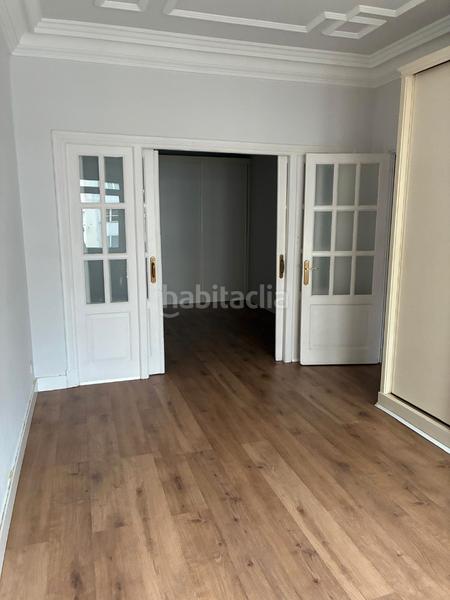 Foto eea8043d-ba29-46c8-b305-bb15518ecced. Piso  en calle fernando macías en San Pablo - Juan Flórez Coruña (A)