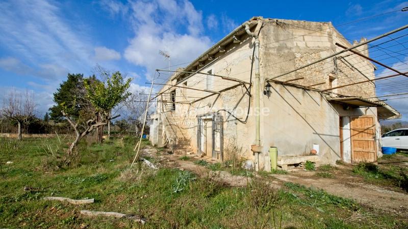 Foto 4db1ddd8-1432-4e02-a22f-2b093fa70754. Bauernhof mit parking in Búger