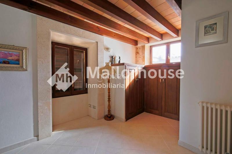 Foto 0cbd2b83-5a82-4329-a185-424774df7bea. Casa adosada en carrer alcudia 2 en ciutat d´Alcúdia Alcúdia