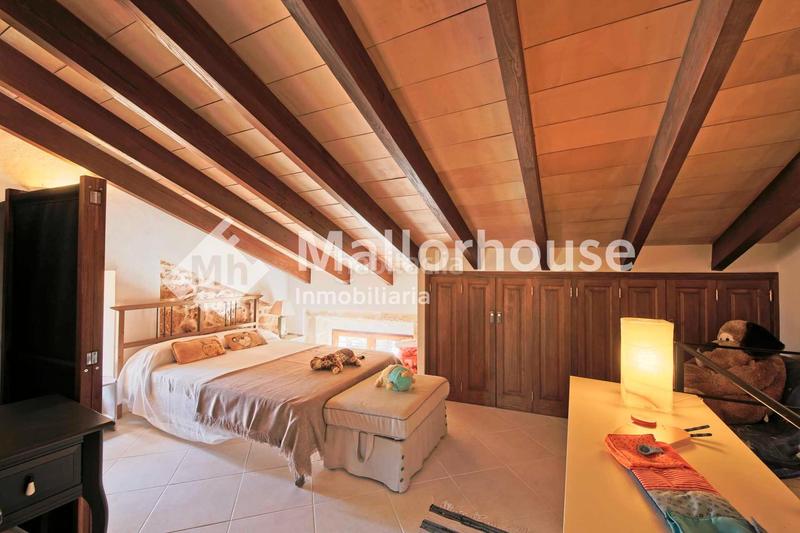 Foto 5b884f69-e21f-4c9a-9853-c64825694ba7. Casa adossada a carrer alcudia 2 a ciutat d´Alcúdia Alcúdia