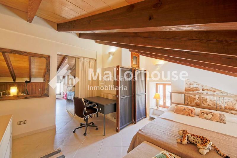 Foto 50e7f9e4-48a5-41f1-939b-71f85e1f8dec. Maison jumelée dans carrer alcudia 2 dans ciutat d´Alcúdia Alcúdia