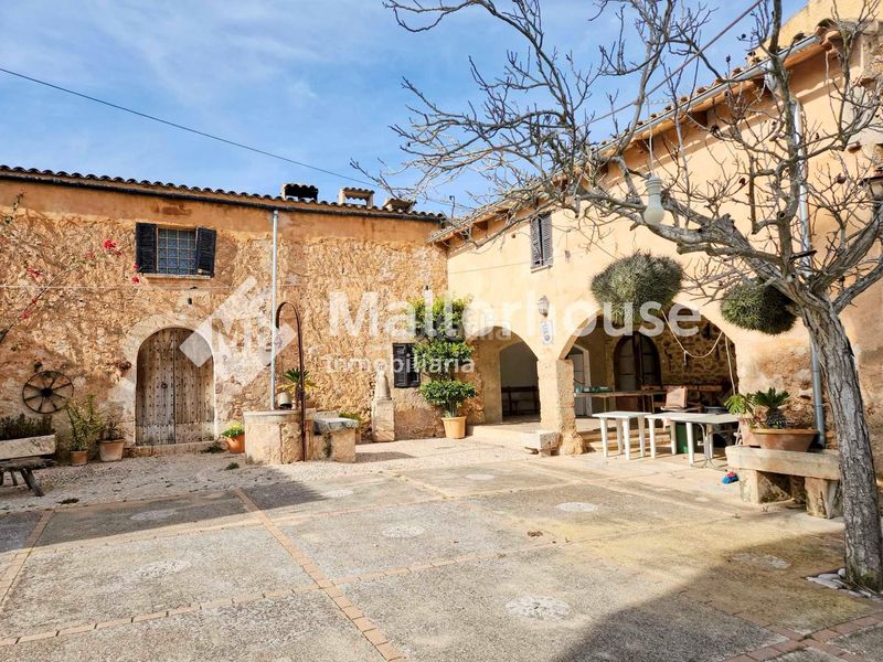 Foto 8f0bfe21-f0de-46e3-b3bb-4b06cc7142d5. Casale con parcheggio in Santa Margalida poble Santa Margalida