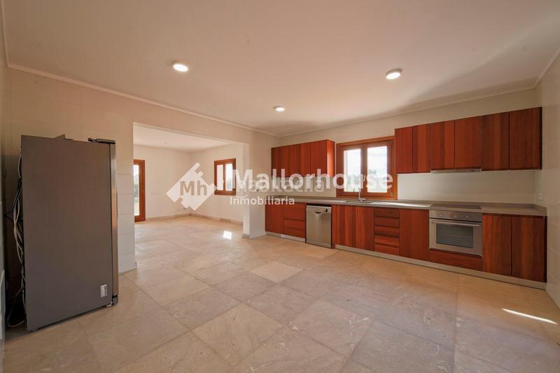 Foto 45be68c3-235d-4e4f-a030-2da307771deb. Chalet avec chauffage parking piscine dans Zona Periurbana Inca