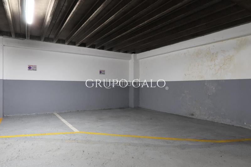 Foto cf410776-b418-4ee3-88c9-d35a01eb3b93. Alquiler parking coche en Plaza España - Corte Inglés Vigo