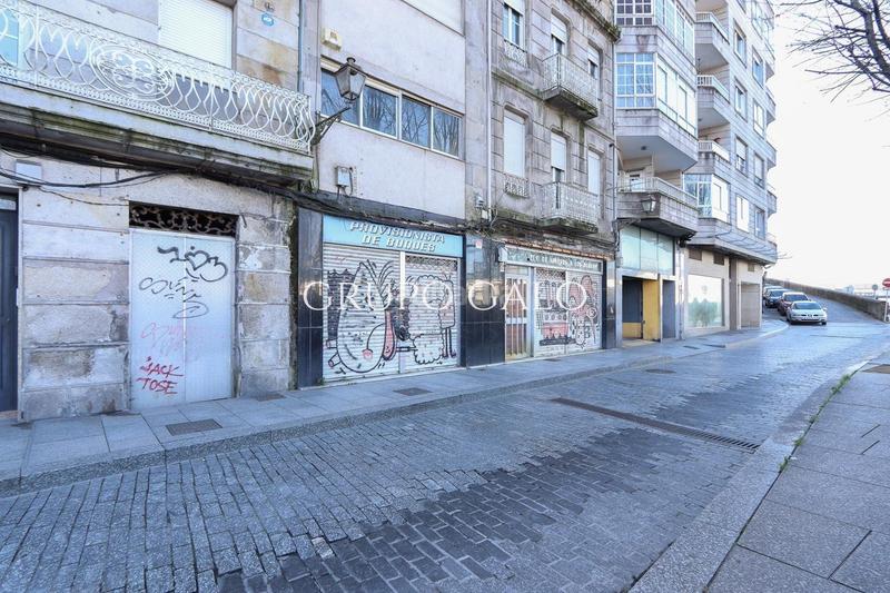 Foto 8a6fcb0b-ffdd-40fb-b78d-81556cee1424. Edificio en Casco Vello Vigo