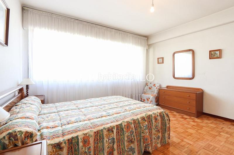 Foto 95a86f60-a882-48ea-8aaf-884de6684046. Piso en Plaza España - Corte Inglés Vigo