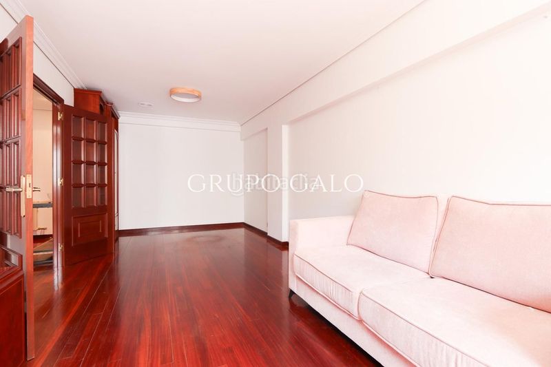 Foto 5e17170d-457b-496d-9f50-69ccbb706b4f. Location duplex avec chauffage parking dans Plaza España - Corte Inglés Vigo