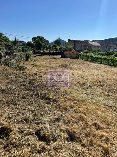 Foto e1bce59c-9fbb-4d00-ba07-c3cd5e672f61. Terreno residencial en Mondariz