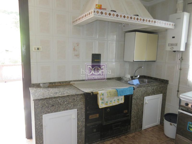 Foto 63f7f59f-04a5-4c8c-bb1d-5b7376e77282. Casa amb calefacció aparcament a Mondariz