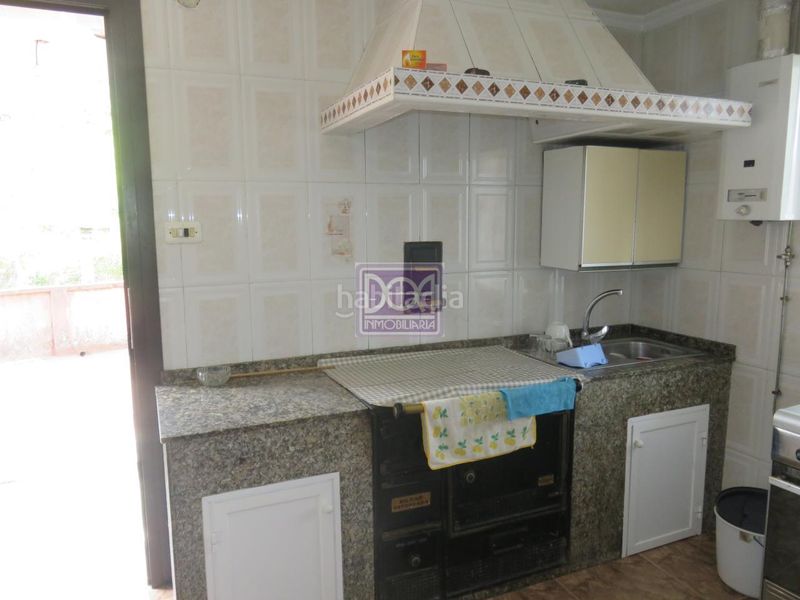 Foto 78e53537-e05e-4902-ad1e-671834a1471b. Casa amb calefacció aparcament a Mondariz