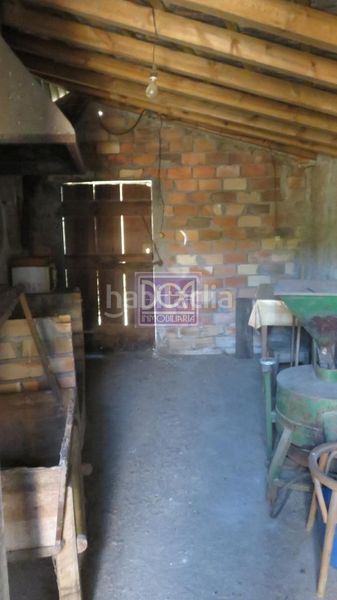 Foto ed46f2eb-df33-459b-bcfb-97d777d991f4. Masia a Mondariz