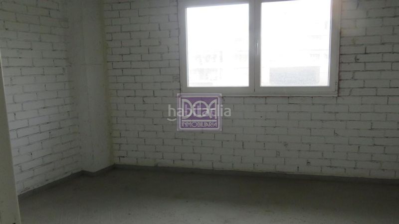 Foto 0f7082bc-c948-4d8b-94fe-aec937c0366b. Location local commercial dans Mondariz