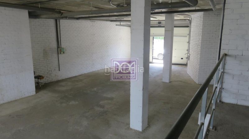Foto a93ed41a-0eec-4f48-bfa0-7c75fd1aa524. Location local commercial dans Mondariz