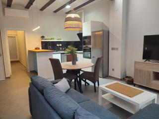 Location Appartement à Russafa. Habitale te ofrece un bonito piso recién reformado y a estrenar