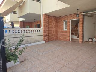 Casa a schiera in Canet d´en Berenguer. Fantástico adosado en canet den berenguer