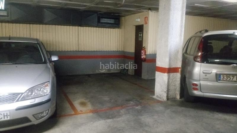 Foto e43c7368-f071-473e-9799-3c1c2d188294. Alquiler parking coche en Sant Antoni Barcelona