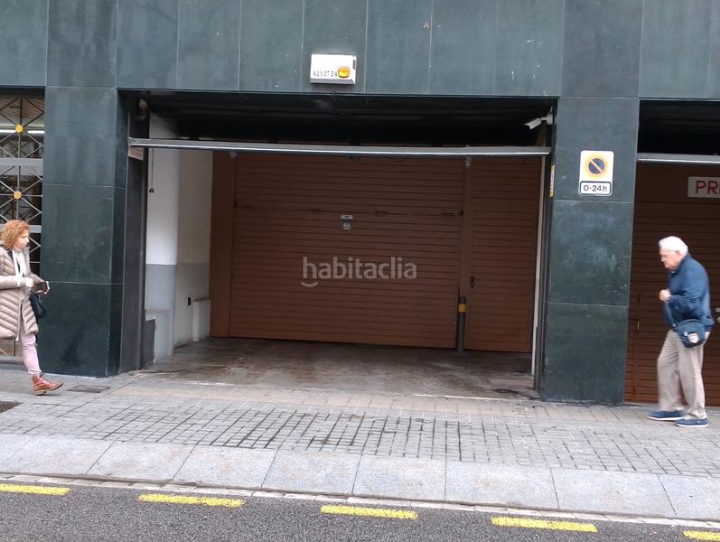 Foto 9ea4cdbc-90b5-4873-8daa-c23515d3dae6. Alquiler parking coche en La Nova Esquerra de l´Eixample Barcelona