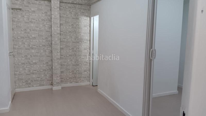 Foto e55bd997-bcf8-4a19-aa47-d3cbb510809b. Miete büro in El Camp d´en Grassot i Gràcia Nova Barcelona