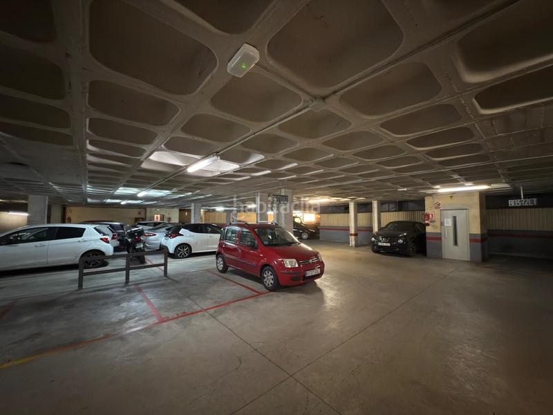 Foto 83294229-895a-45ac-bed4-f8ce2a90869a. Alquiler parking coche en Sant Antoni Barcelona