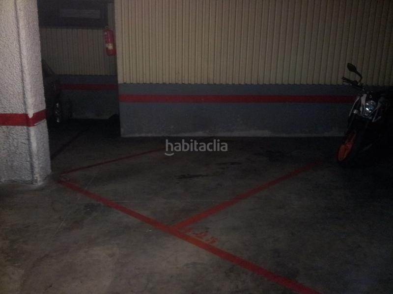 Foto aac9ab65-a9ba-46be-917a-d38f84a50b30. Alquiler parking coche en Sant Antoni Barcelona