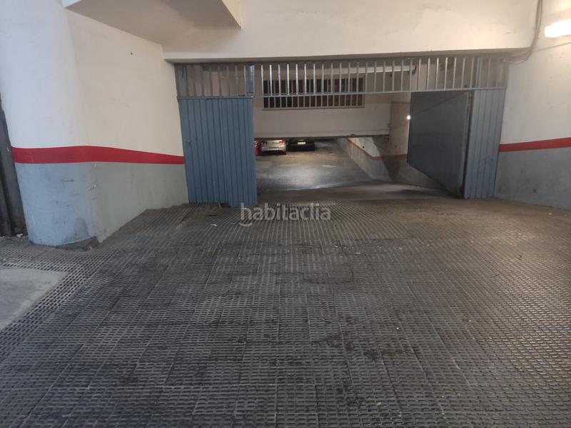 Foto d2decabb-d9c3-4aea-b74b-f000055adaa5. Alquiler parking coche en Sant Antoni Barcelona