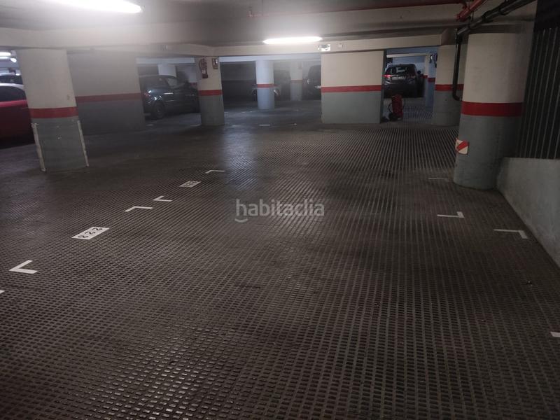 Foto e0bcfd2a-9832-433b-83f9-674280efde6c. Alquiler parking coche en Sant Antoni Barcelona
