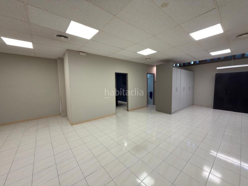 Foto cf39a638-4587-4816-bf44-fef8332d838d. Alquiler local comercial en Sant Joan-TV3 Sant Joan Despí