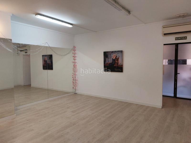 Foto b1b9eda6-f229-4482-976e-d7c37bb725a1. Location local commercial dans Vila de Gràcia Barcelona