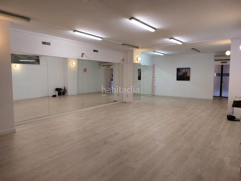 Foto f806e7e2-b672-40e4-9270-097318f4aab7. Affitto locale commerciale in Vila de Gràcia Barcelona