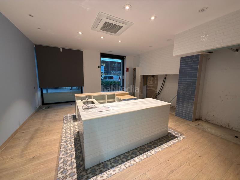 Foto 46aeb7b5-0db1-4dff-bab6-1c3e36d1550d. Alquiler local comercial en Sant Antoni Barcelona