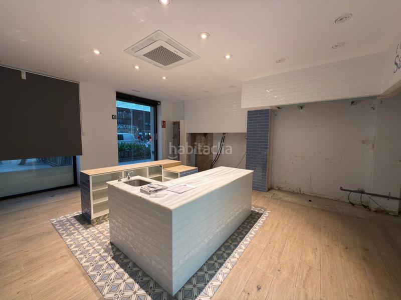 Foto 6b1690d5-11e3-430d-bd5d-3d5c7206edfc. Alquiler local comercial en Sant Antoni Barcelona