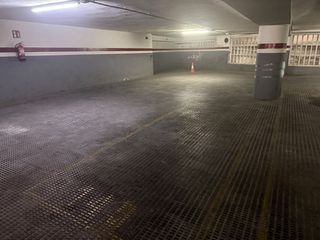 Rent Car parking  Rocafort