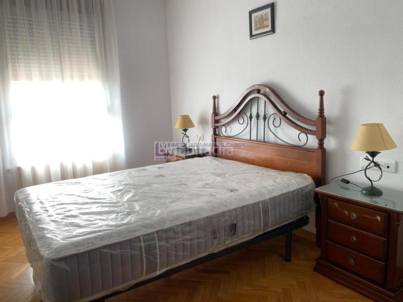 Foto 25604673-c049-43e2-b24f-a622557f57c9. Lloguer apartament amb calefacció aparcament a Centro Cáceres