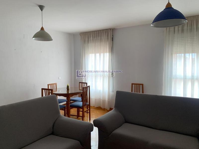 Foto 950b4d3e-60f5-4fbc-949f-3aa2ea8e7928. Lloguer apartament amb calefacció aparcament a Centro Cáceres