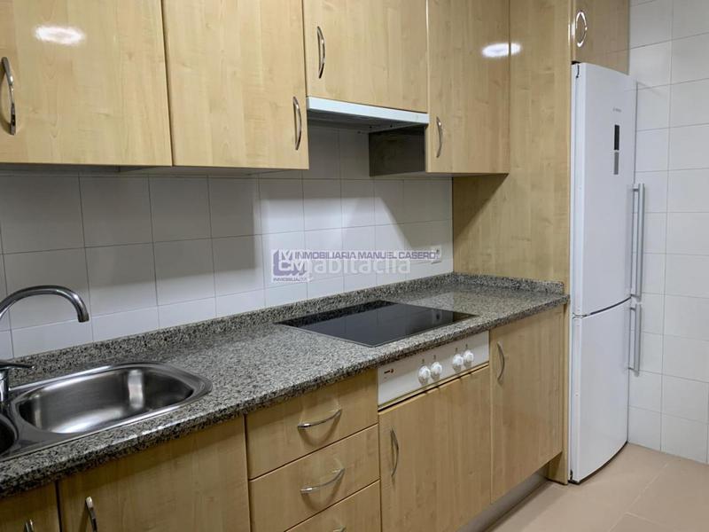 Foto b126c7ed-aa97-4403-b014-1c3413abebd7. Rent apartment with heating parking in Centro Cáceres