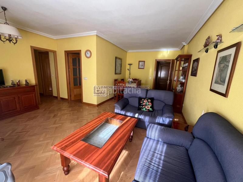 Foto d8b1b0d0-2334-44c1-b2a1-d24e8e81c4bd. Rent flat with heating parking in Ruta de la Plata Cáceres