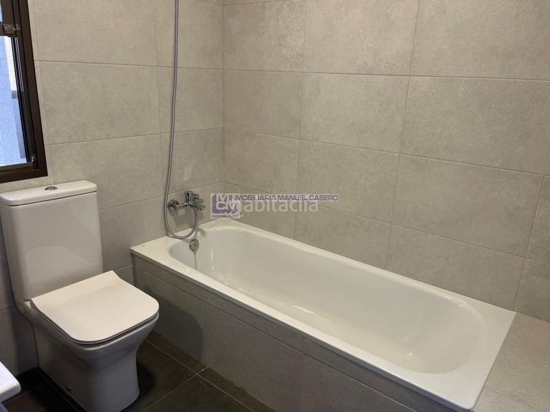 Foto 0c000a9f-1a22-437e-8a1d-d5cf772baaf7. Lloguer pis amb calefacció aparcament a Centro Cáceres