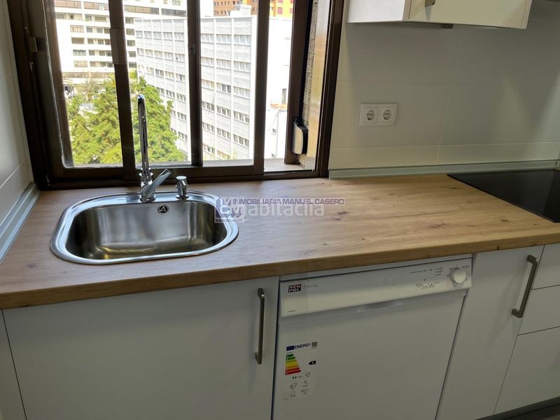 Foto 6d285c5d-e409-4ad9-a70f-86226a9a6e48. Lloguer pis amb calefacció aparcament a Centro Cáceres