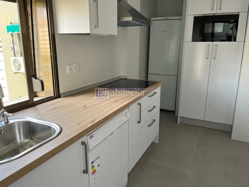 Foto 7803a903-1e5a-4bce-b65c-1a9bd5eb4475. Lloguer pis amb calefacció aparcament a Centro Cáceres