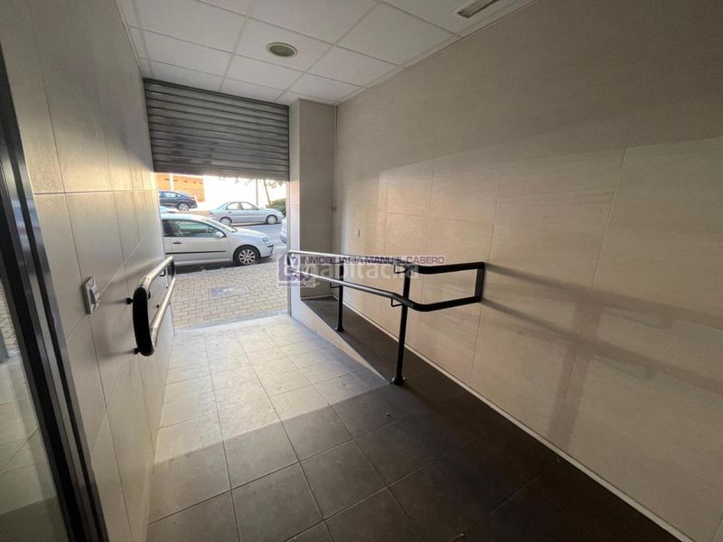 Foto b814fa2b-e92d-43b4-80b6-643ed9efc7dd. Alquiler local comercial en Centro Cáceres