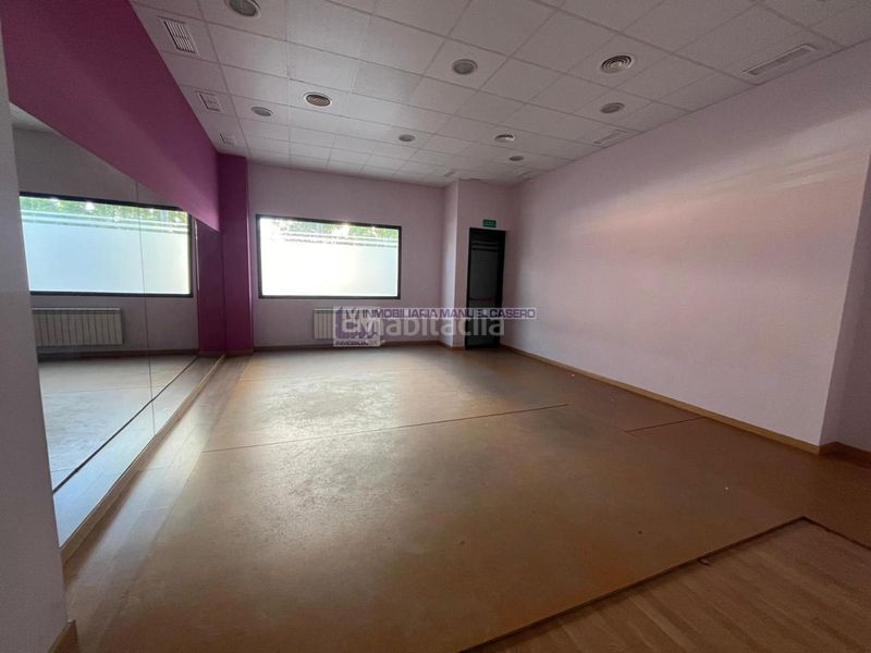 Foto b979a71c-530c-4710-917b-b0ba13d083dd. Alquiler local comercial en Centro Cáceres