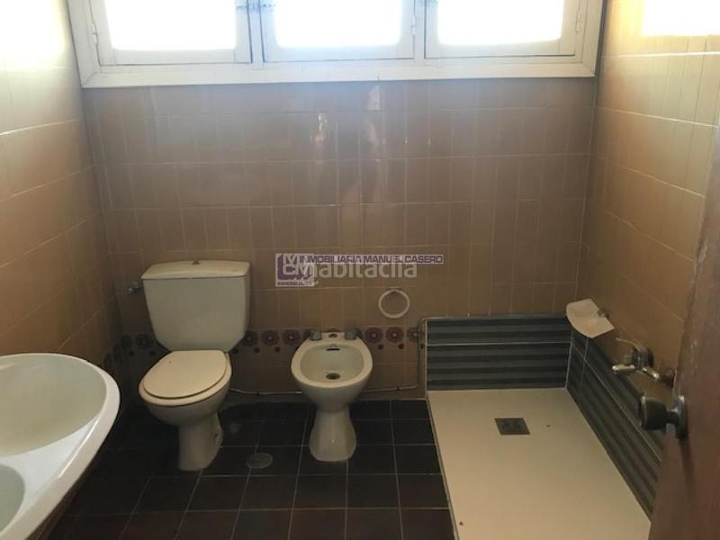 Foto d19ef98b-b904-4bc3-a056-b3d43768802c. Chalet avec chauffage parking piscine dans Campus Universitario Cáceres