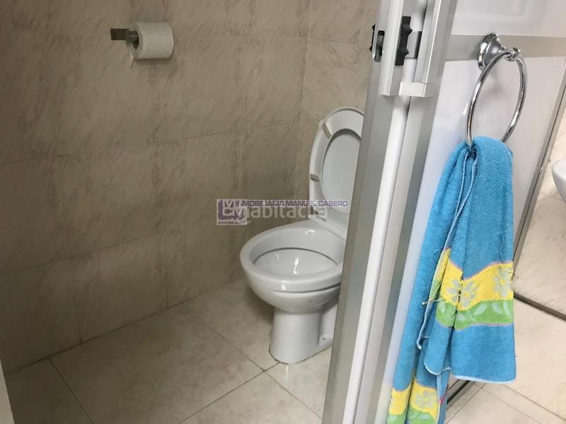 Foto b1193b1d-e207-47d4-bd49-6009fc655ffe. Lloguer local comercial amb calefacció a Centro Cáceres